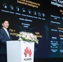 Li Peng, Corporate Senior Vice President and President of Huawei ICT Sales and Services, delivered a speech at Huawei GITEX 2024 Thriving Together in the Intelligent Era