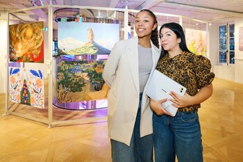 GoPaint Worldwide Creating Activity Arrives at HUAWEI Opéra Flagship Store in Paris